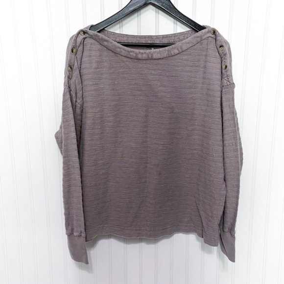 By Anthropologie Delilah Button Sleeve Top - Picture 2 of 6